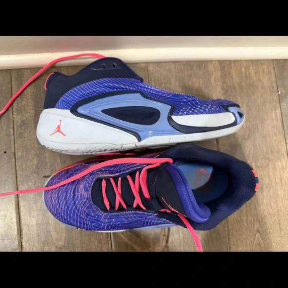 7Y Blue and Pink Athletic Sneakers - Picture 2 of 3